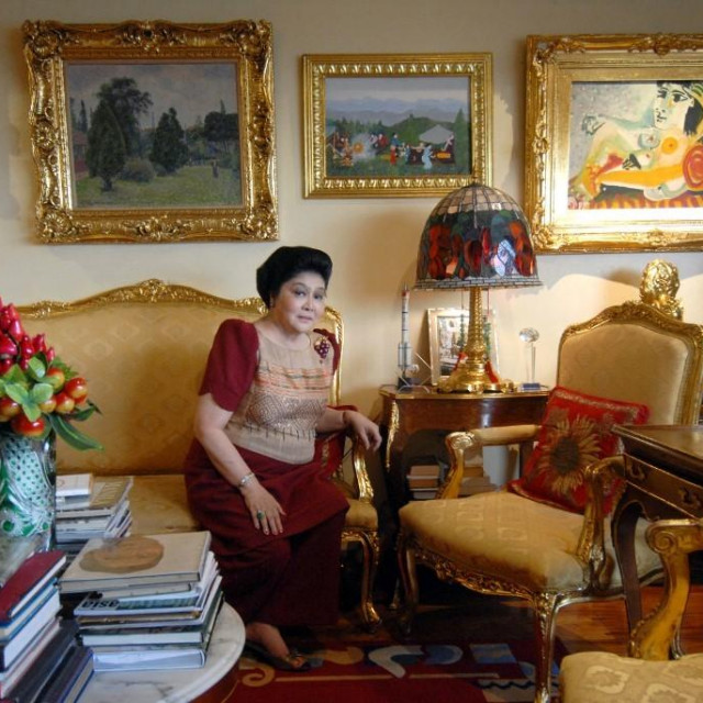 Imelda Marcos u svom domu 2007.