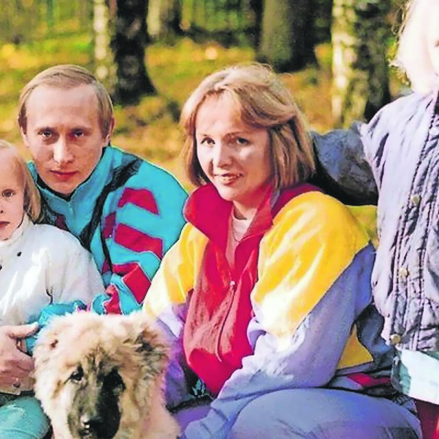 Vladimir Putin s obitelji