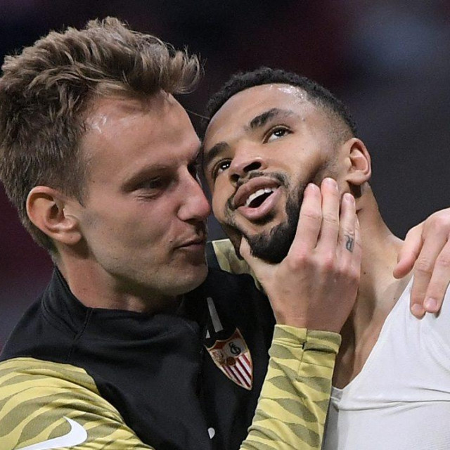 Youssef En-Nesyri i Ivan Rakitić
