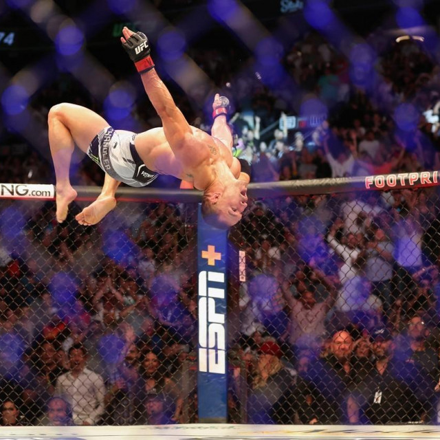 Michael Chandler