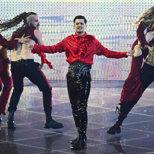 Rumunjski predstavnik Andrei-Ionut Ursu (WRS) na Eurosongu 