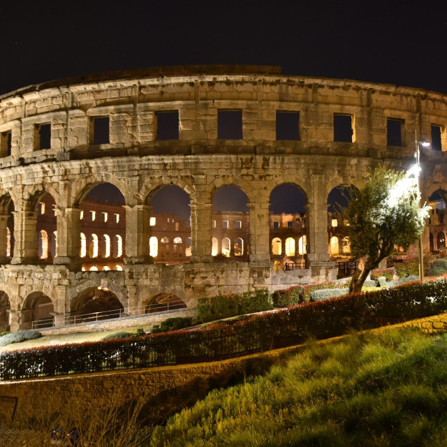 Arena u Puli
