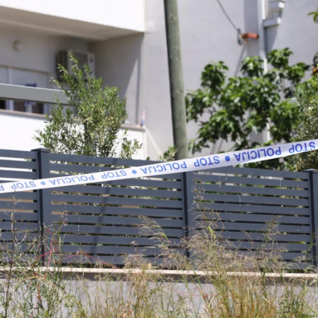 Policija vrši očevid.