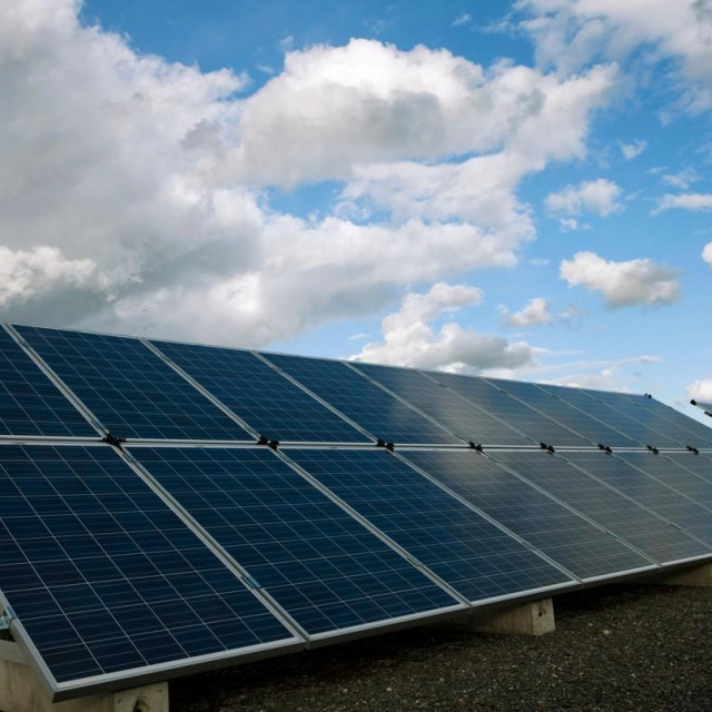 Solarni paneli