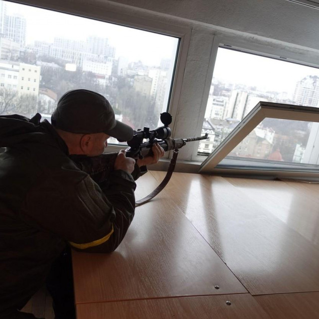 Ukrajinski snajperist, ilustracija