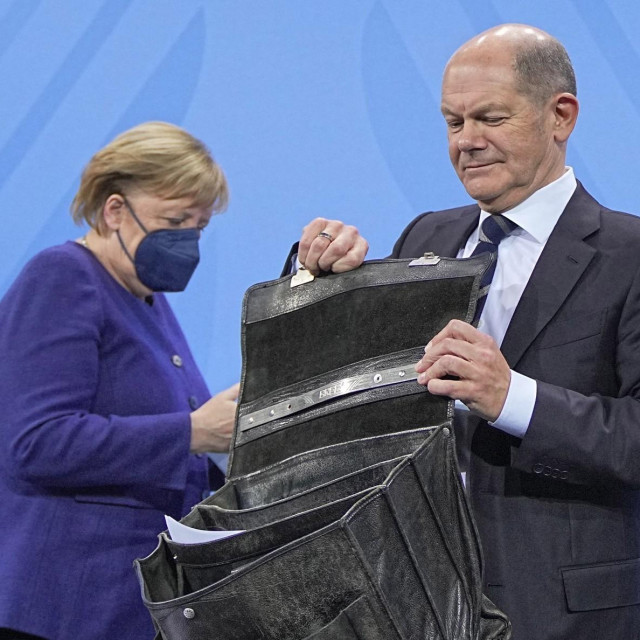 Angela Merkel i Olaf Scholz