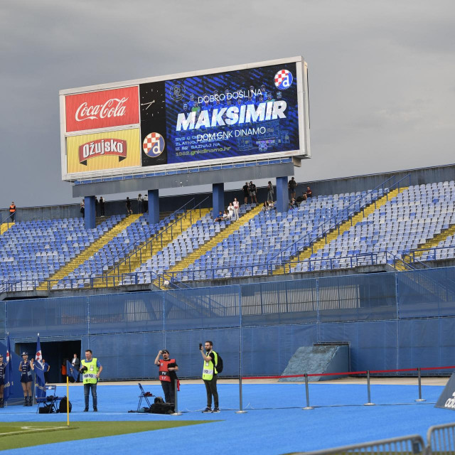 Parzna južna tribina Maksimira