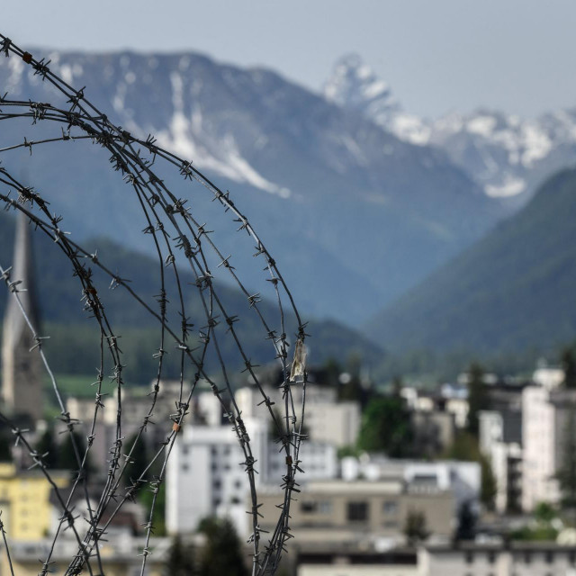 Bodljikava žica u Davosu