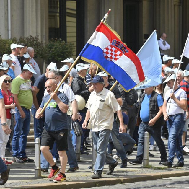 Prosvjed Sindikata Hrvatskih željezničara