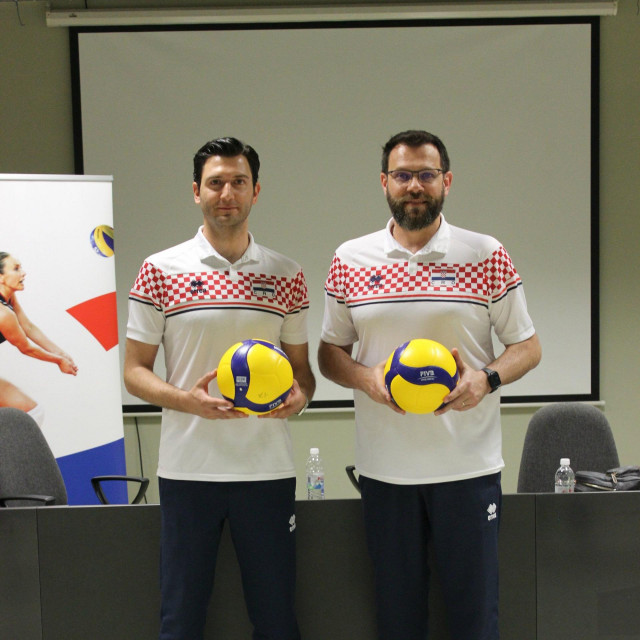 Ferhat Akbas i Cedric Enard