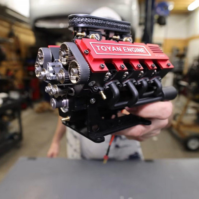 Toyan V8 motor

 

 

 

 

 