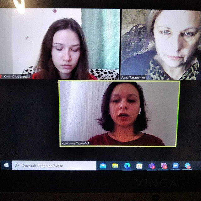 Alla Tatarenko i studentice iz Lavova