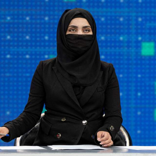 TV voditeljica primorana je pokriti lice / Ilustracija