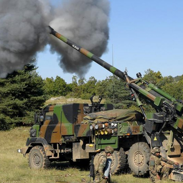 Francuska samohodna haubica Caesar