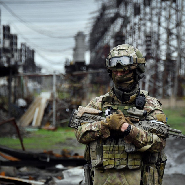 Ruski vojnik u Lugansku