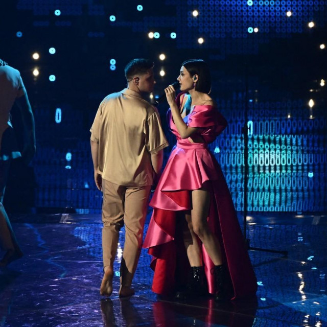 Hrvatska predstavnica Mia Dimšić na prvoj polufinalnoj večeri Eurosonga