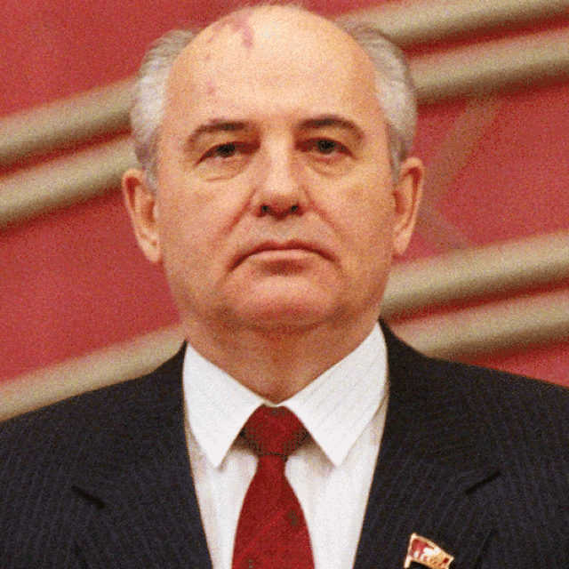 Vladimir Putin, Mihail Gorbačov