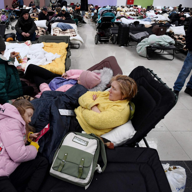 Centar za prihvat izbjeglica; ilustracija