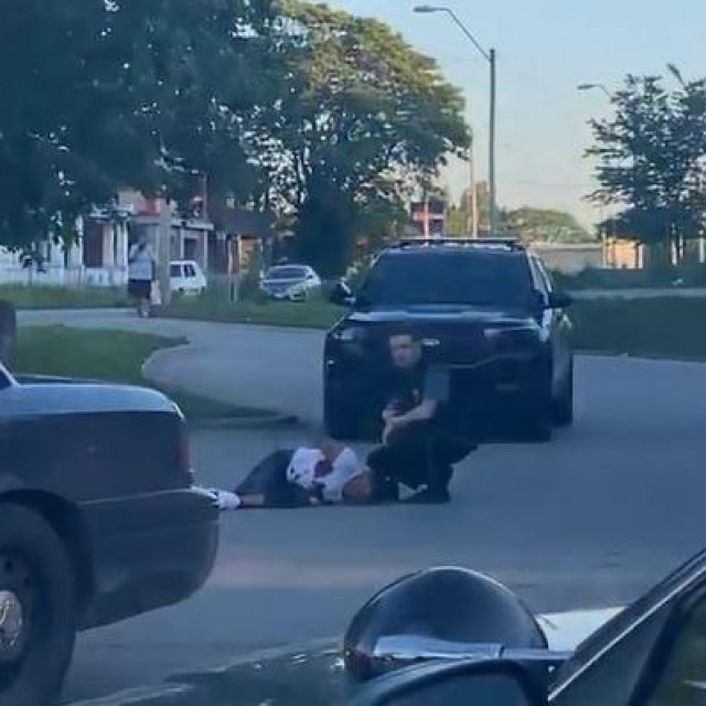 Mlada djevojka izrešetana je na ulici