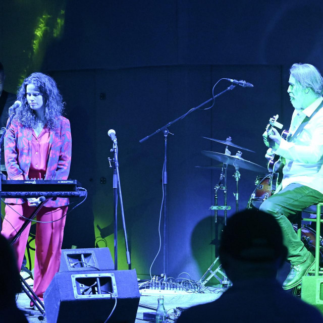 Promocija albuma u Petom kupeu