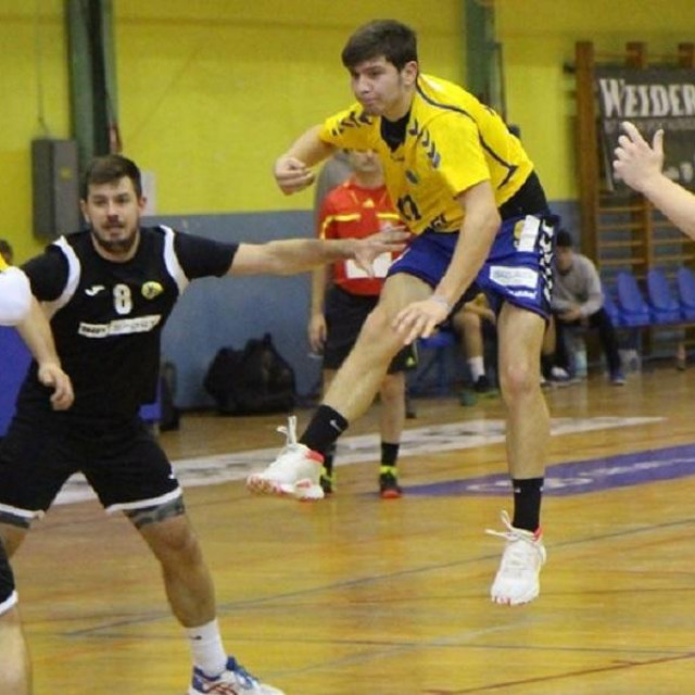 Petar Krupić (desno)