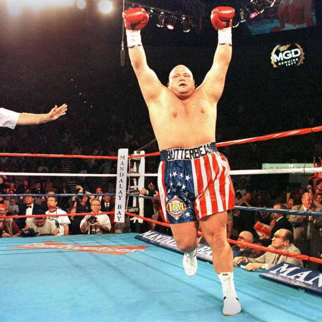 IBA Super Heavyweight Champion Eric ”Butterbean”