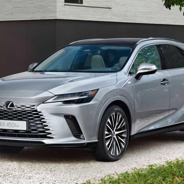 Lexus RX 450h+