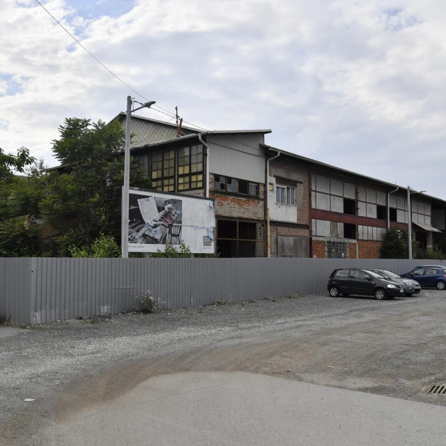 Urušio se krov u Gredelju u Strojarskoj