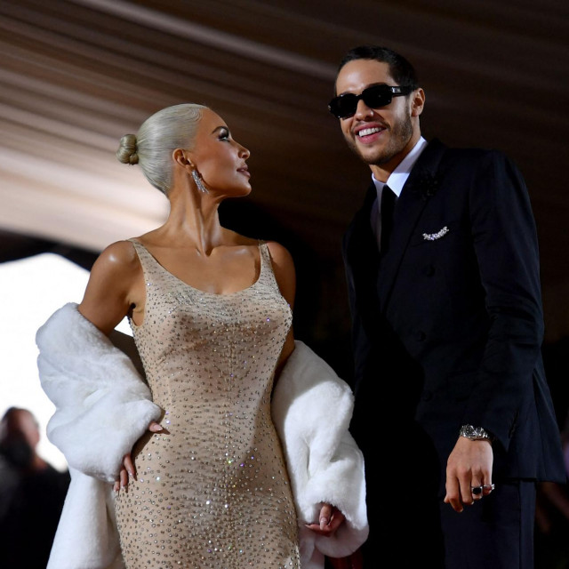 Kim Kardashian i Pete Davidson na Met Gali