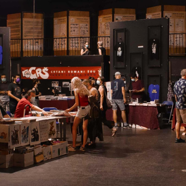 Program festivala uključuje i crtanja i posvete stripaša za publiku, veliki sajam stripova s prigodnim popustima, škola crtanja stripa za djecu i mlade, kao i dodjela nagrada za najbolji dječji strip ”Mladi lav”