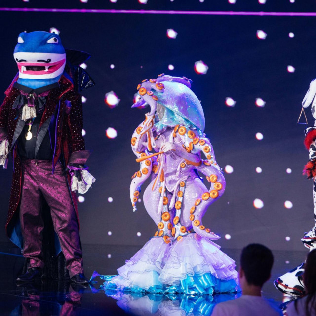 Ajkula Drakula, Meduza i Dalmatinka