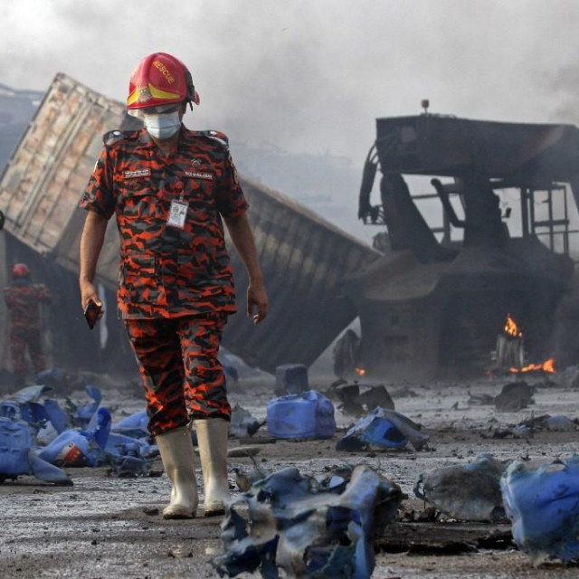 požar u bangladeškom skladištu