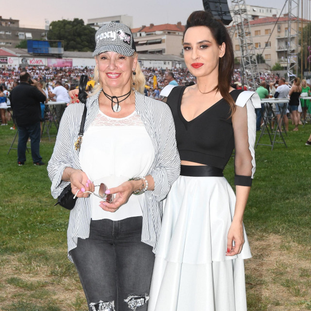 Anita i Ivana Kovač