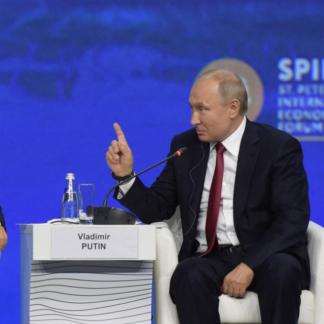Xi Jinping i Vladimir Putin (arhivska fotografija)