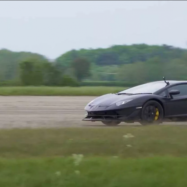 Suzuki Hayabusa i Lamborghini Aventador SVJ