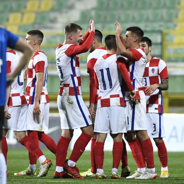 Mladi Vatreni ne štede estonsku obranu