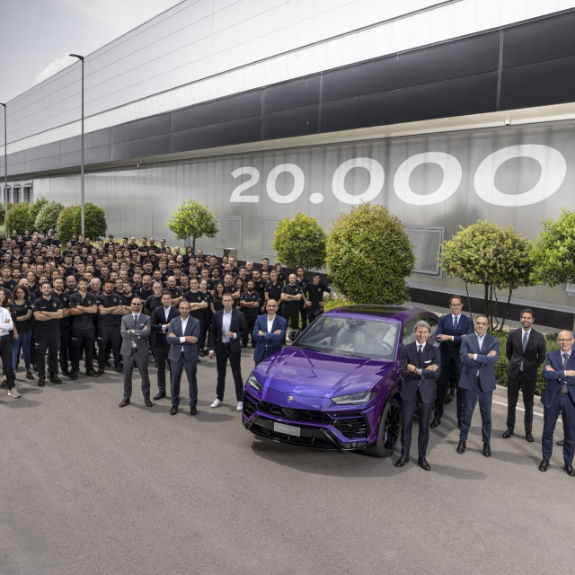 2022. Lamborghini Urus