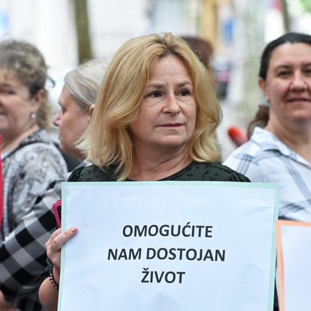 Drugi dan prosvjeda zaposlenih i pravosudnim tijelima RH 
