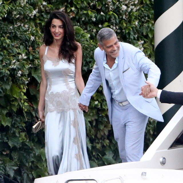 George Clooney i supruga Amal na jezeru Como u Italiji gdje posjeduju vilu