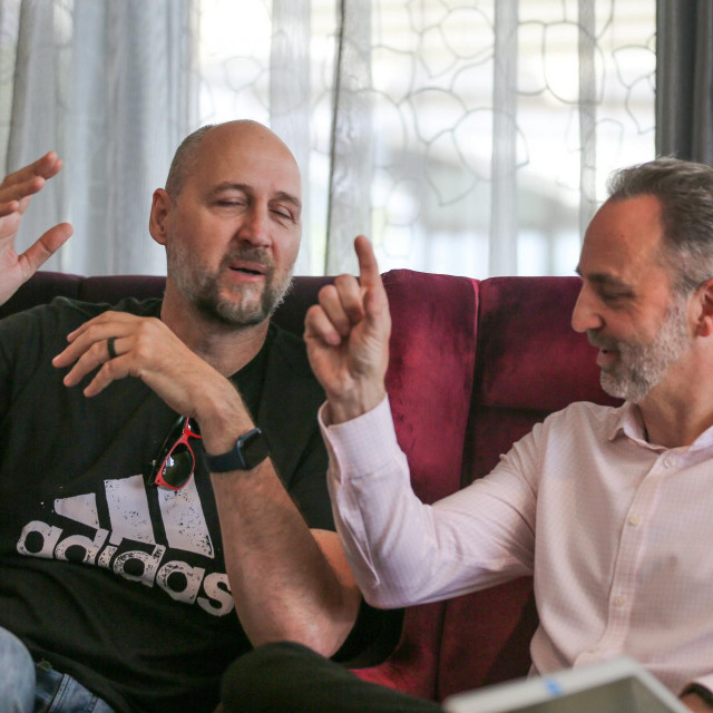 Dino Rađa, hrvatska košarška legenda i član Basketball Hall of Famea te Joe Baguley, jedan od 50 najutjecajnijih britanskih IT stručnjaka i potpredsjednik VMwarea za EMEA-u