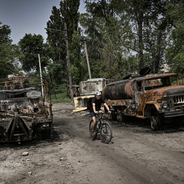 Ilustracija, prizor iz Donbasa