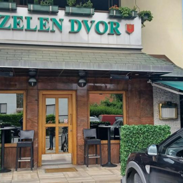Zelen dvor