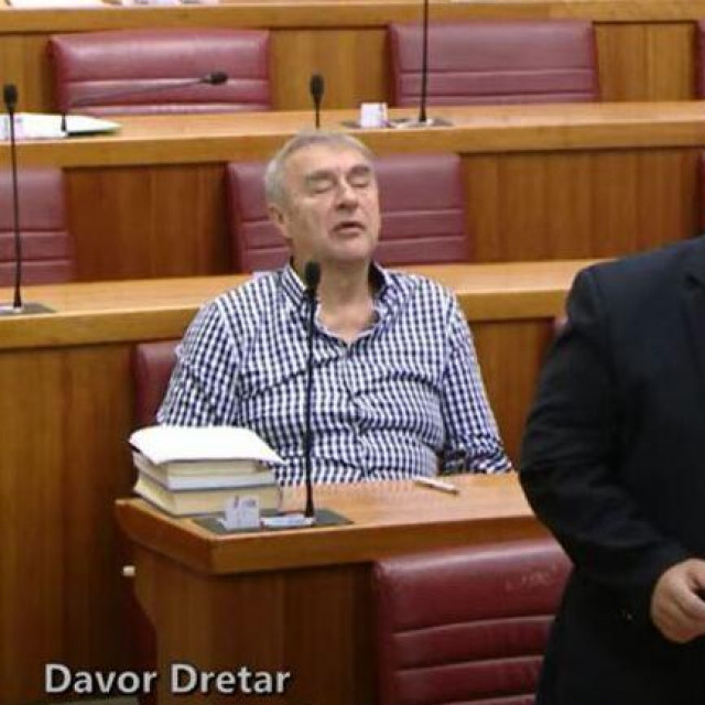 Ante Prkačin spava u Saboru