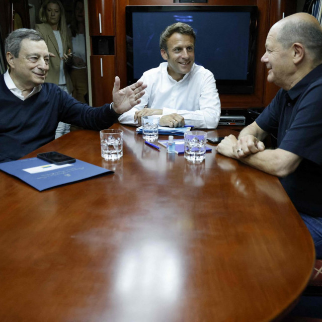 Draghi, Scholz i Macron