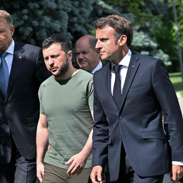 Klaus Iohannis, Volodimir Zelenski, Olaf Scholz, Emmanuel Macron i Mario Draghi