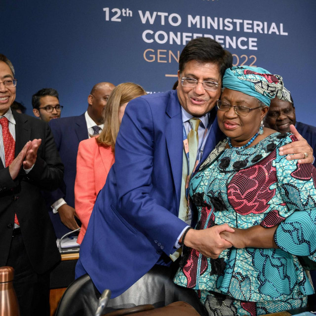Indijski ministar trgovine Piyush Goyal i Ngozi Okonjo-Iweala