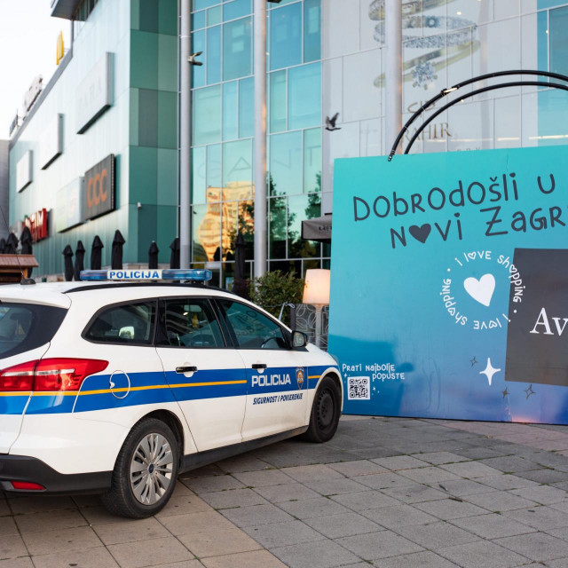 Dojava o bombi u Avenue Mallu