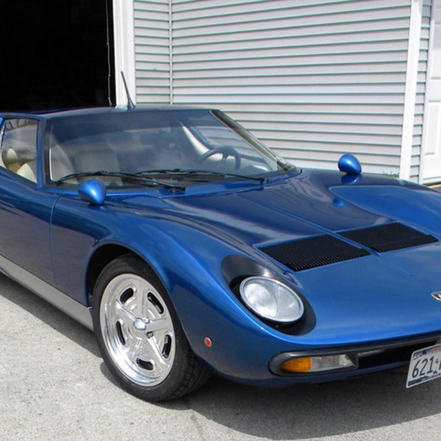 Lamborghini Miura replika
