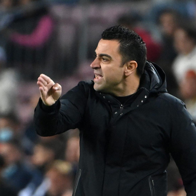 Xavi želi da Dembele ostane u Barceloni