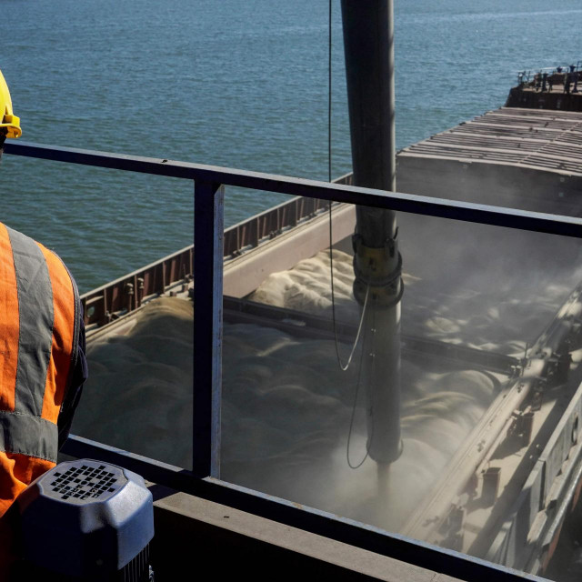 Cijela infrastruktura zemlje dizajnirana je za izvoz žitarica kroz crnomorske luke